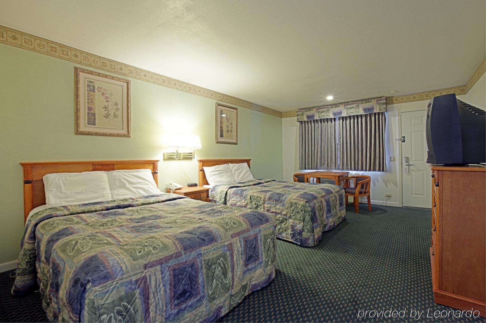 Journey Inn Woodland Exterior foto